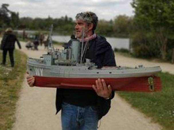 club nautique du luco jardin du Luxembourg Paris pond boat