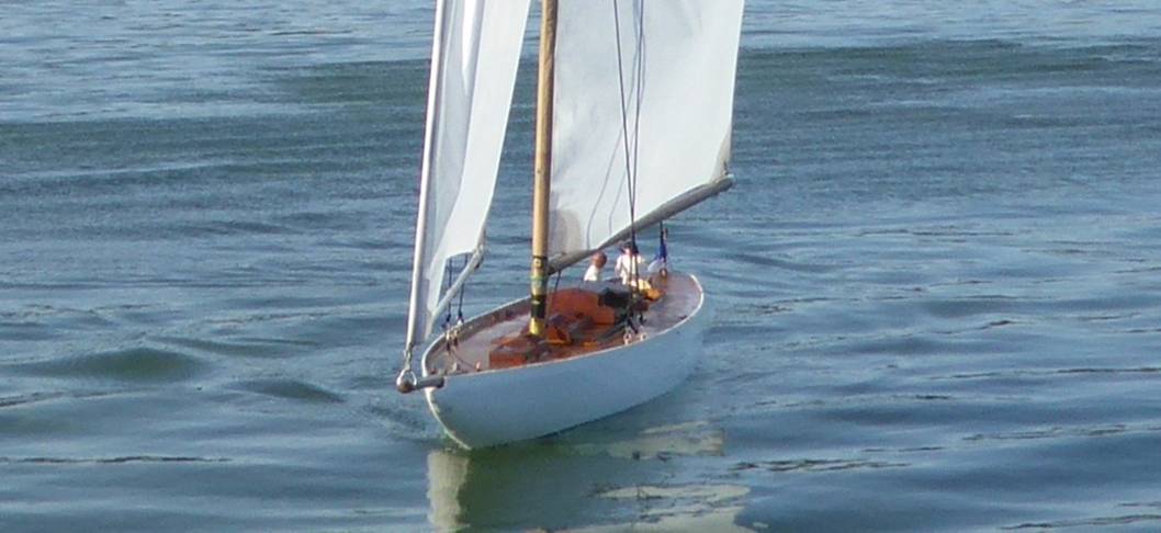 club nautique du luco jardin du Luxembourg Paris pond boat