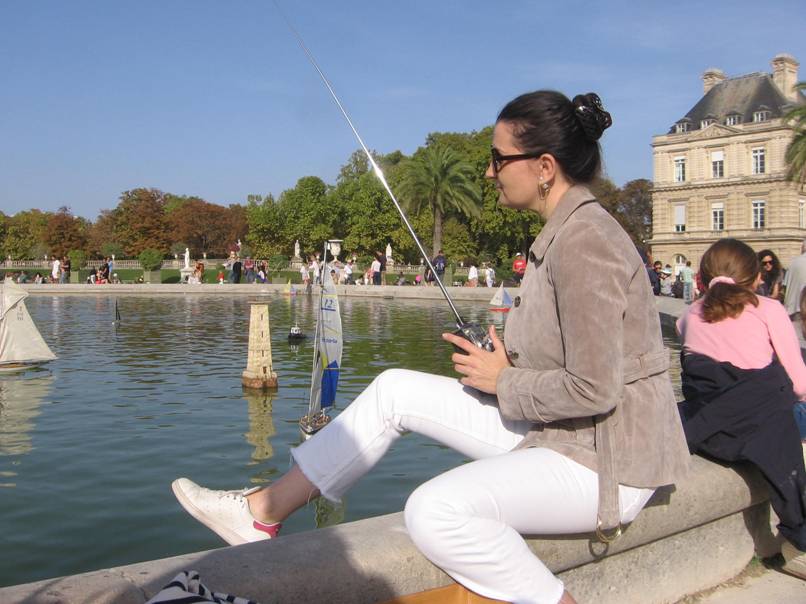 club nautique du luco jardin du Luxembourg Paris pond boat