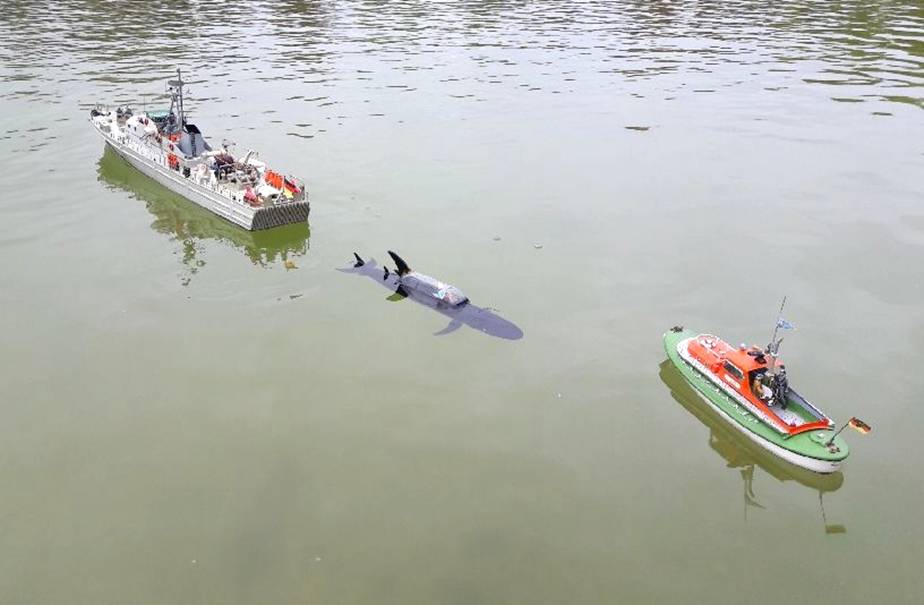 club nautique du luco jardin du Luxembourg Paris pond boat