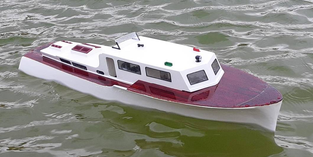 club nautique du luco jardin du Luxembourg Paris pond boat