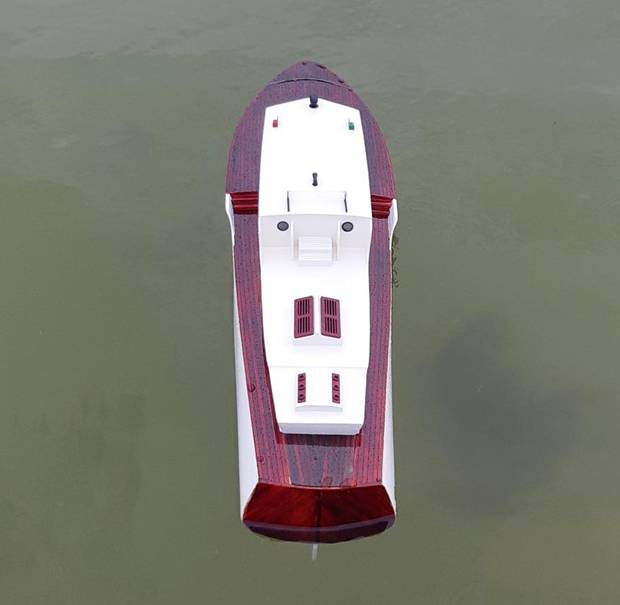 club nautique du luco jardin du Luxembourg Paris pond boat
