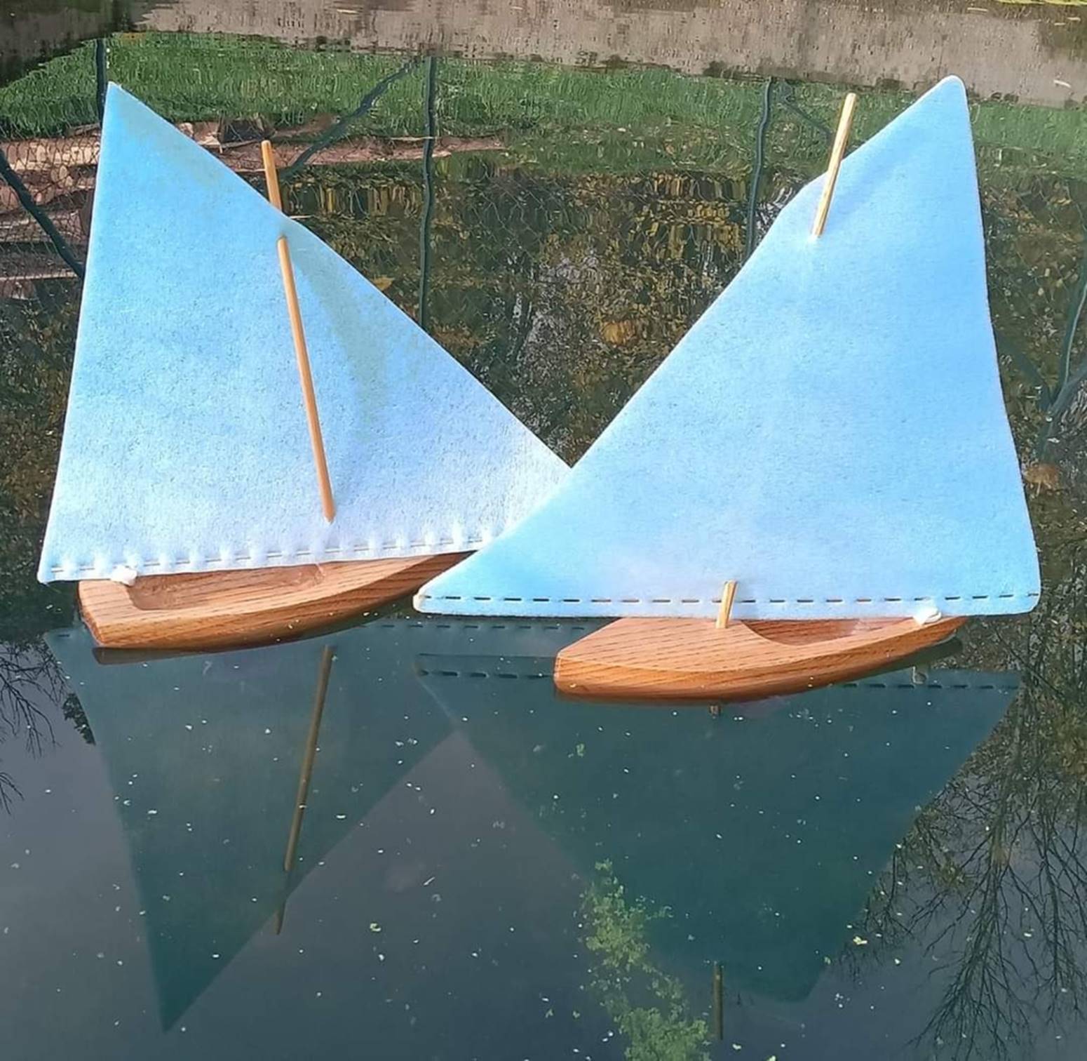 club nautique du luco jardin du Luxembourg Paris pond boat