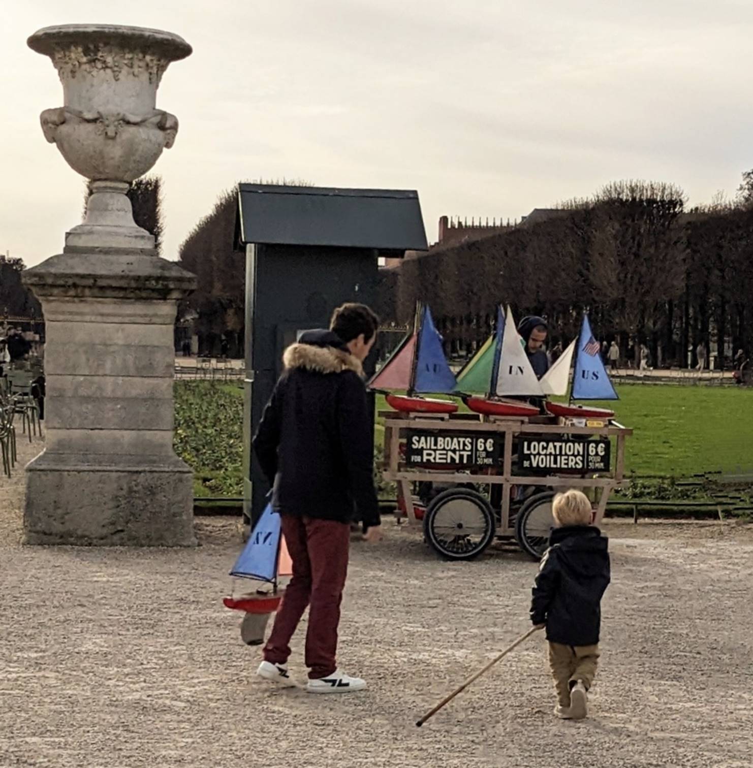 club nautique du luco jardin du Luxembourg Paris pond boat
