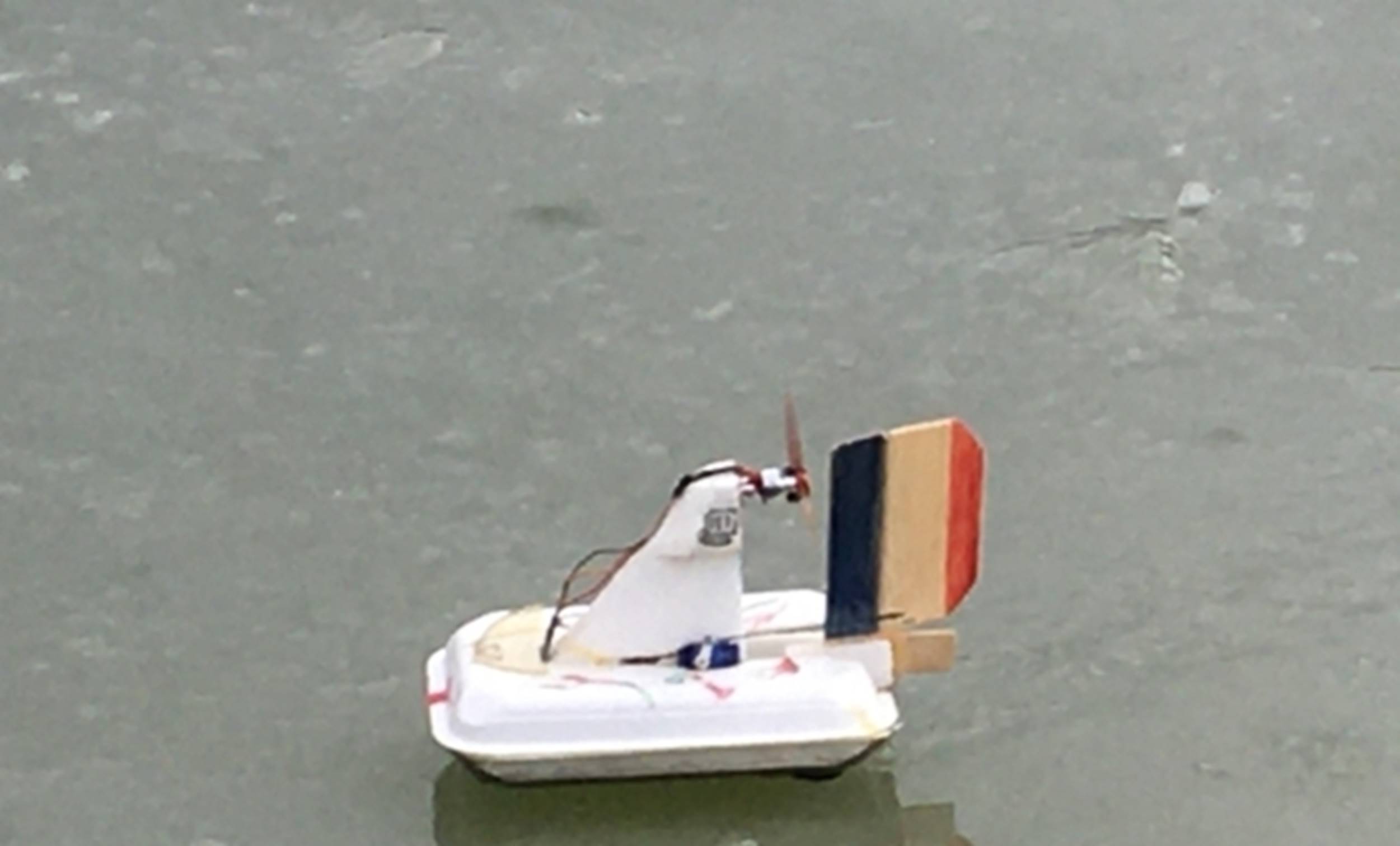 club nautique du luco jardin du Luxembourg Paris pond boat
