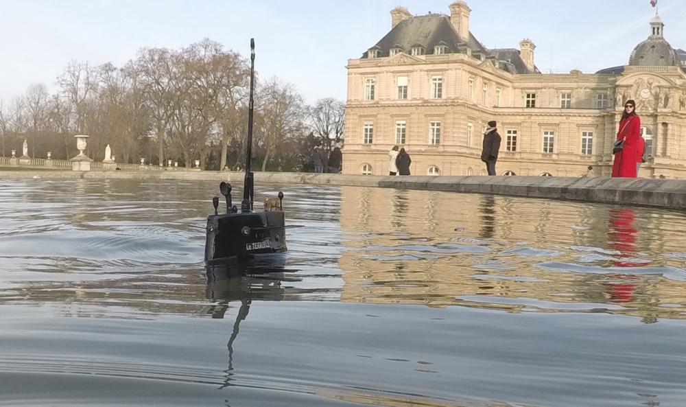 club nautique du luco jardin du Luxembourg Paris pond boat
