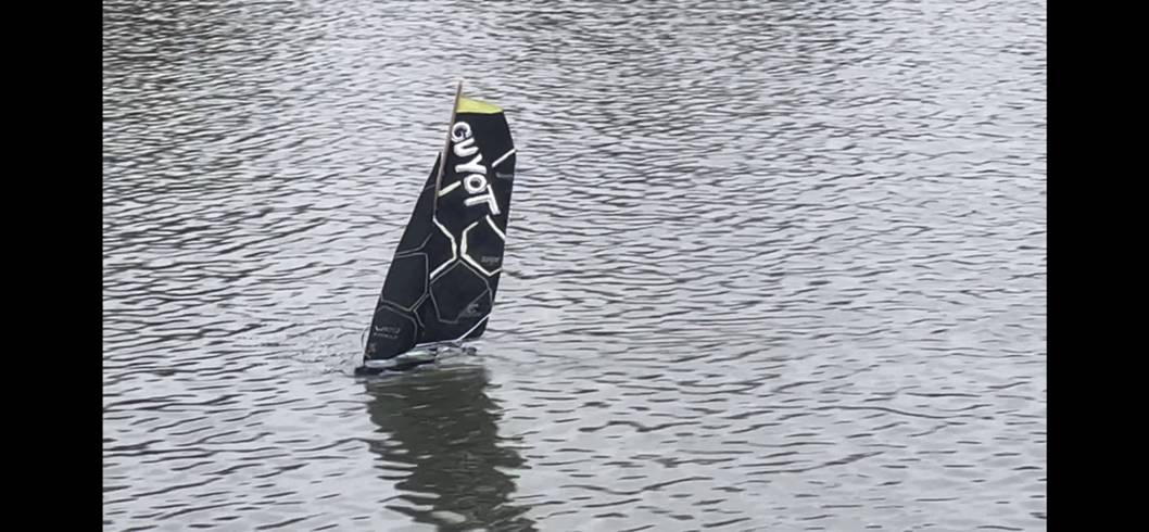club nautique du luco jardin du Luxembourg Paris pond boat