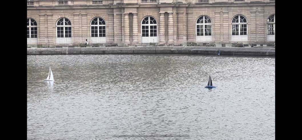 club nautique du luco jardin du Luxembourg Paris pond boat
