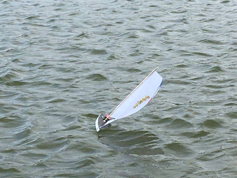 club nautique du luco jardin du Luxembourg Paris pond boat