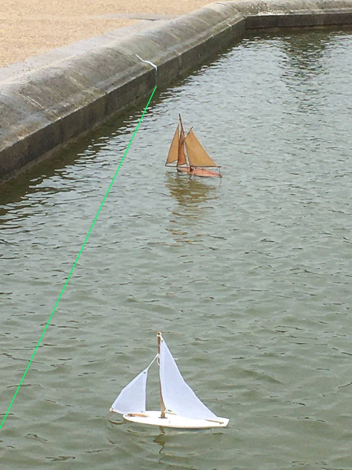 club nautique du luco jardin du Luxembourg Paris pond boat