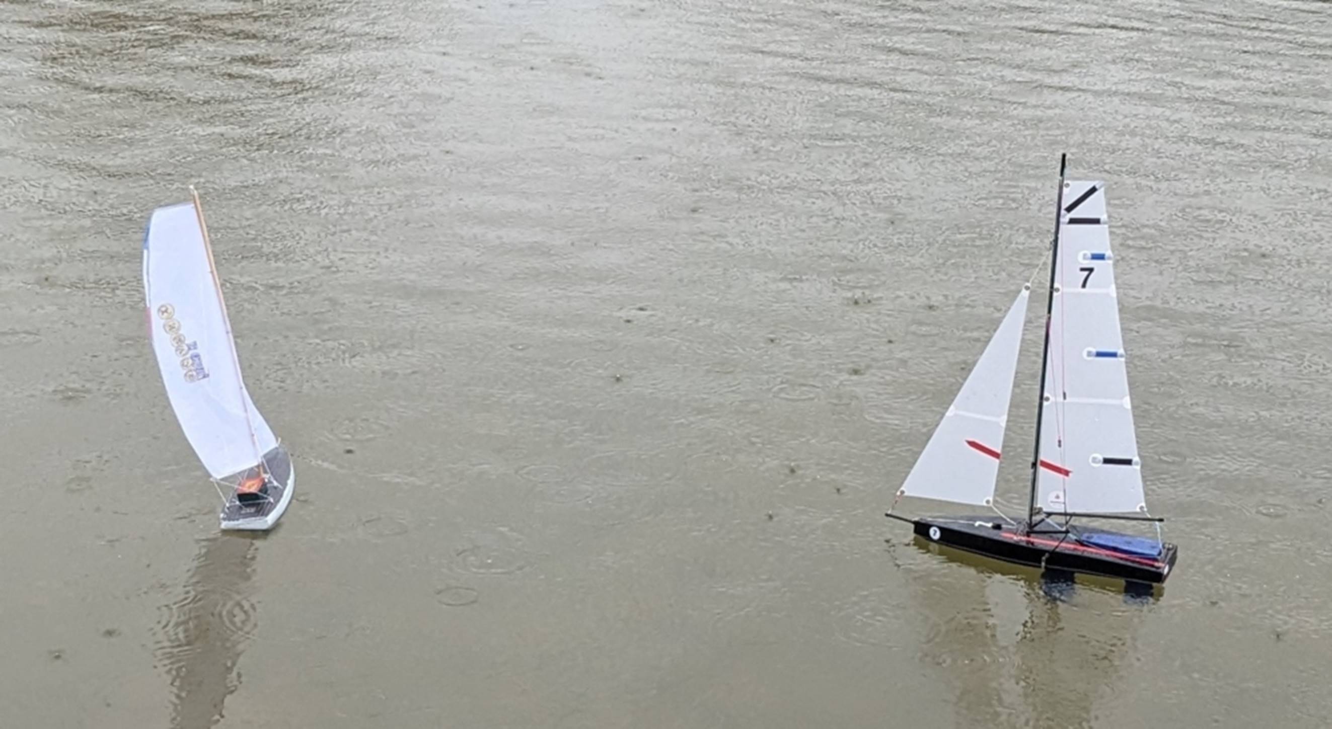 club nautique du luco jardin du Luxembourg Paris pond boat