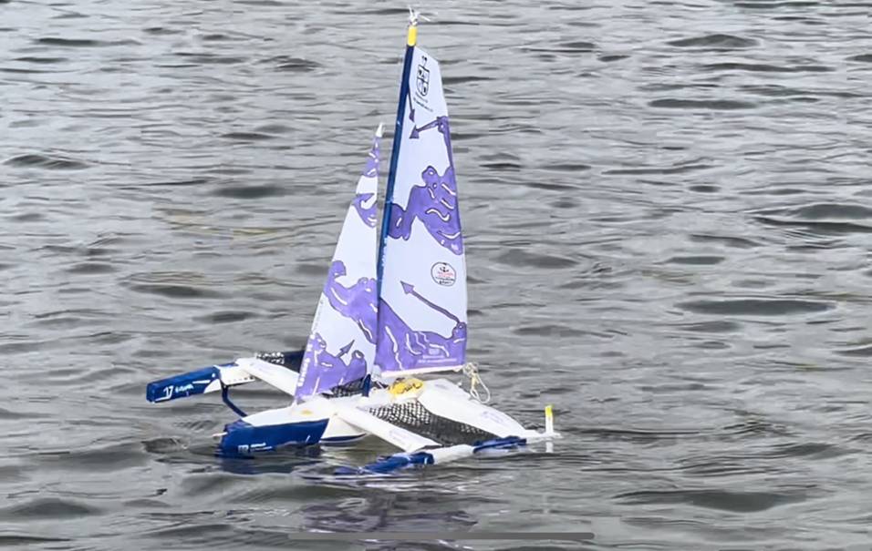 club nautique du luco jardin du Luxembourg Paris pond boat