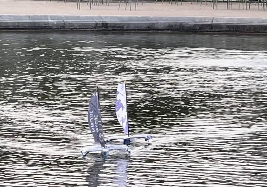 club nautique du luco jardin du Luxembourg Paris pond boat