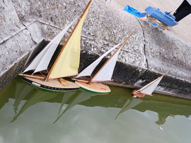 club nautique du luco jardin du Luxembourg Paris pond boat