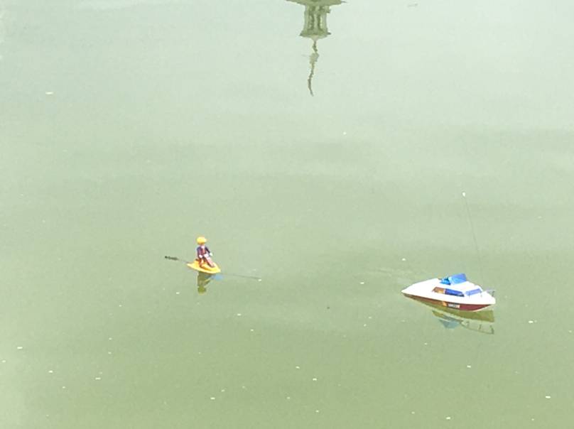 club nautique du luco jardin du Luxembourg Paris pond boat