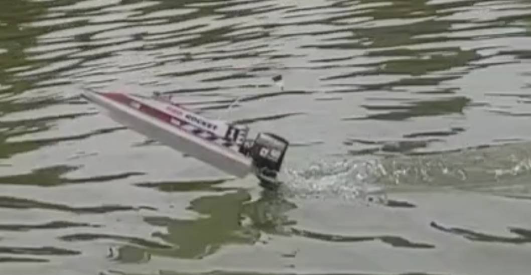 club nautique du luco jardin du Luxembourg Paris pond boat