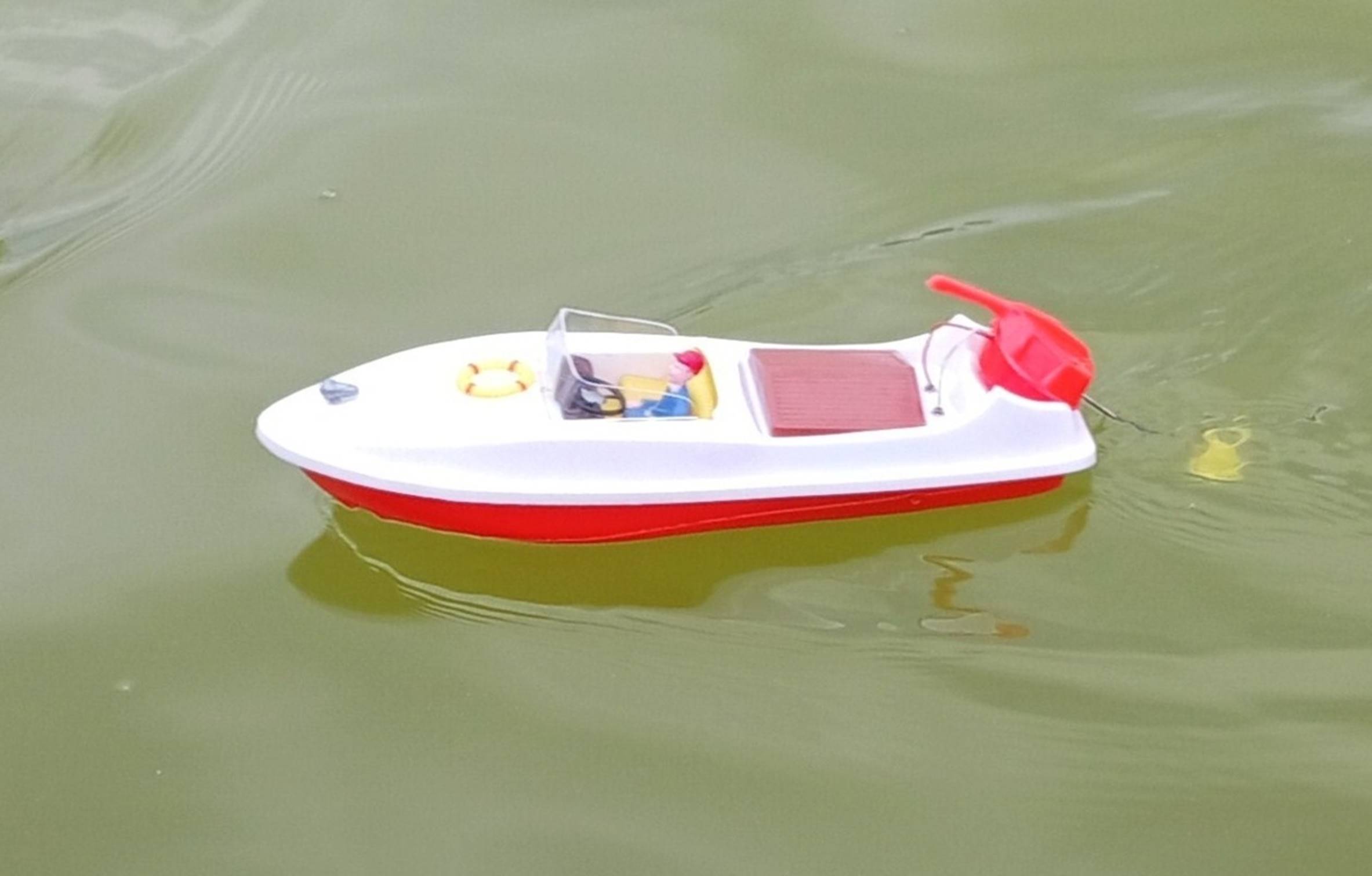 club nautique du luco jardin du Luxembourg Paris pond boat