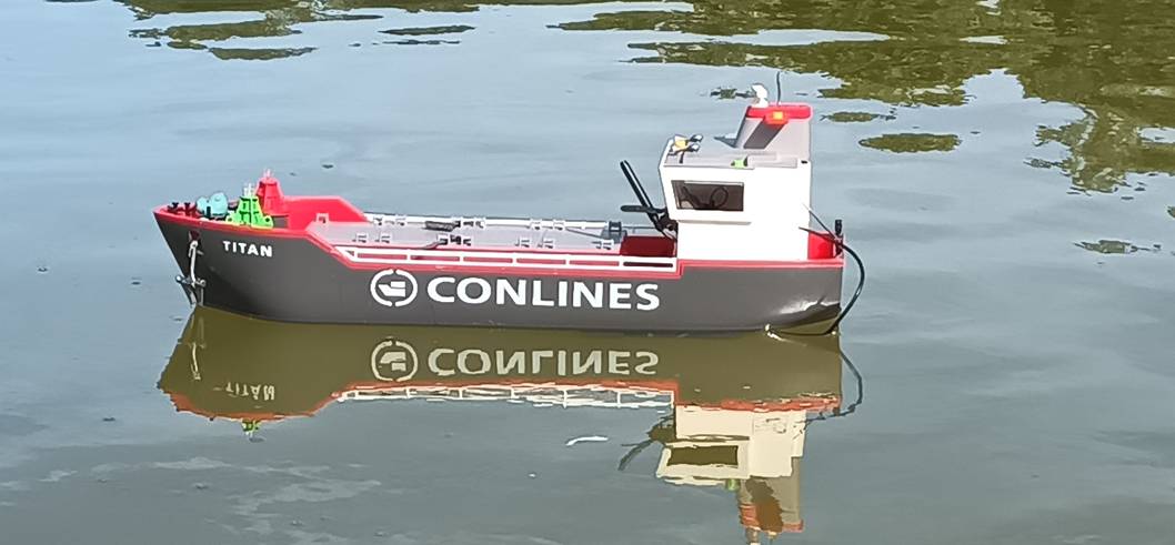 club nautique du luco jardin du Luxembourg Paris pond boat