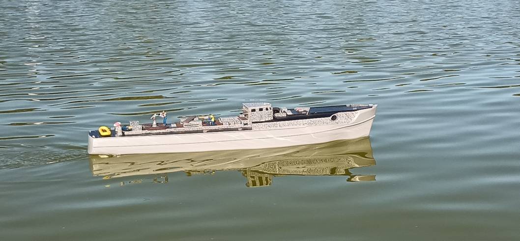 club nautique du luco jardin du Luxembourg Paris pond boat