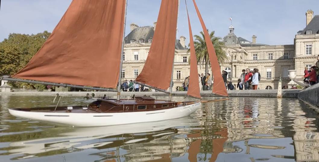 club nautique du luco jardin du Luxembourg Paris pond boat