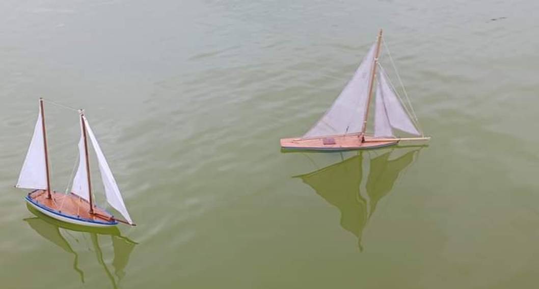 club nautique du luco jardin du Luxembourg Paris pond boat