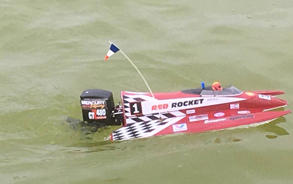 club nautique du luco jardin du Luxembourg Paris pond boat