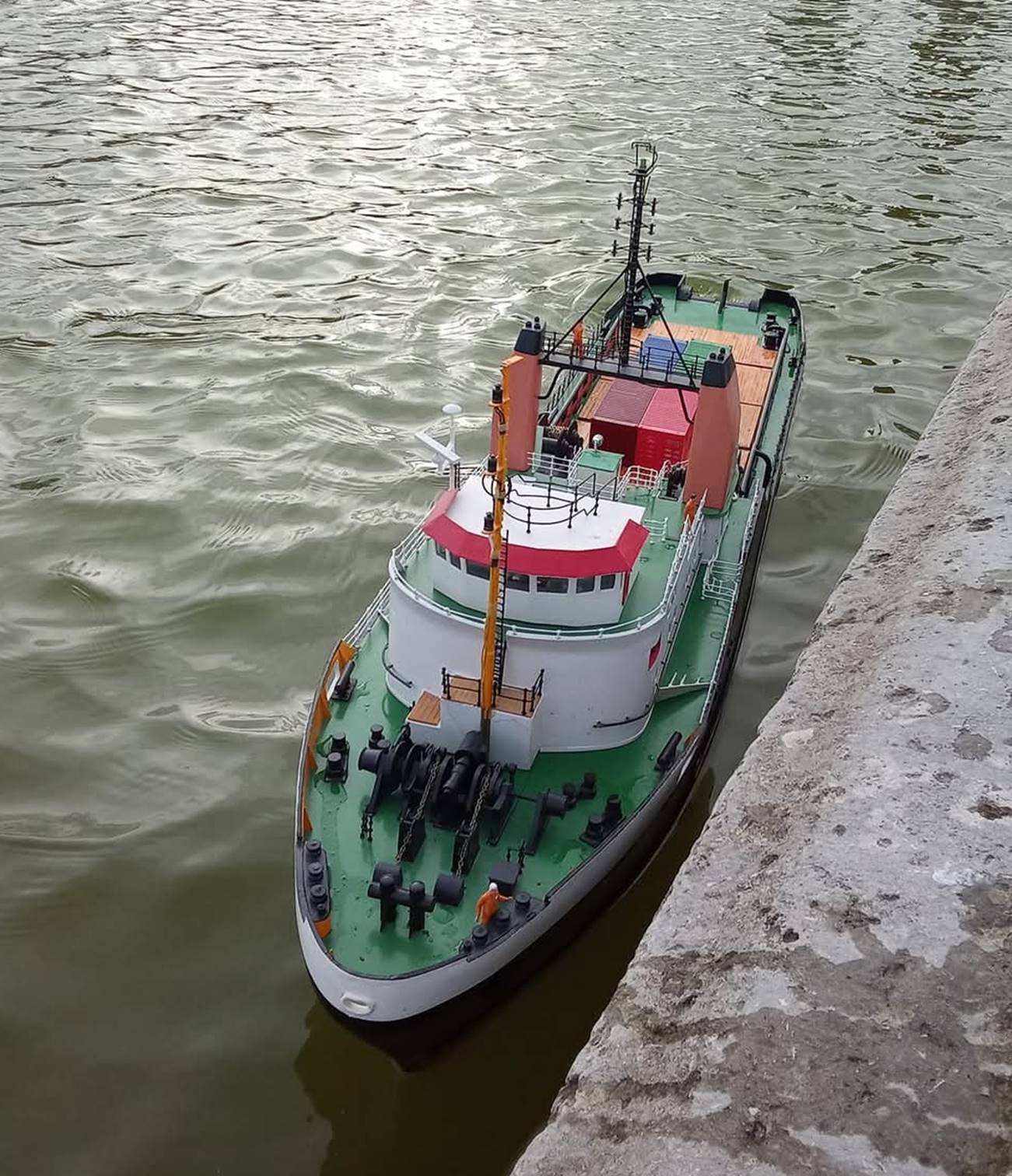club nautique du luco jardin du Luxembourg Paris pond boat