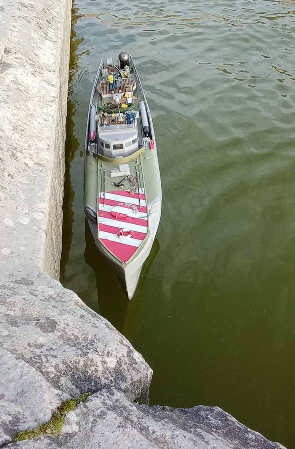 club nautique du luco jardin du Luxembourg Paris pond boat