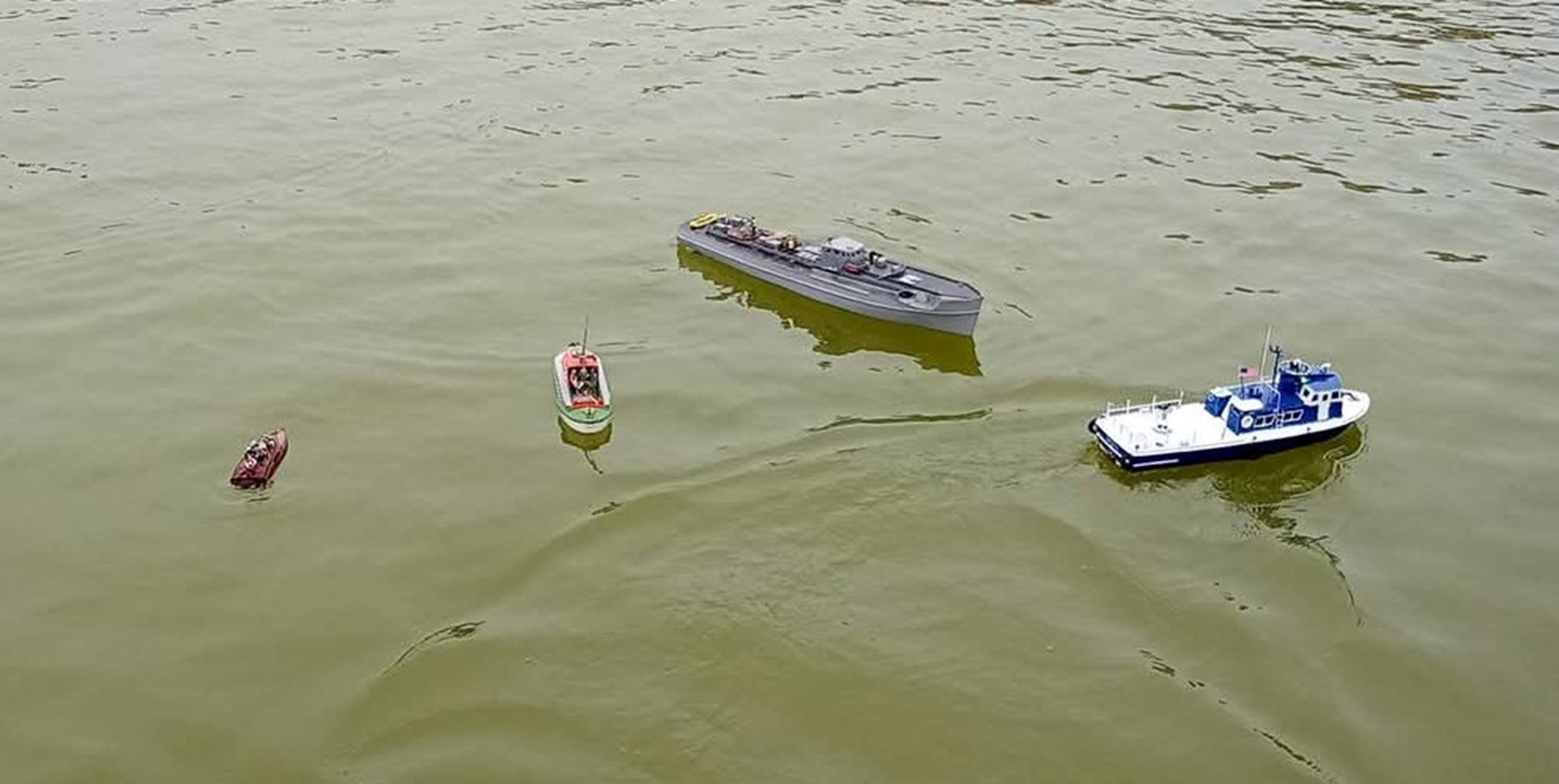 club nautique du luco jardin du Luxembourg Paris pond boat