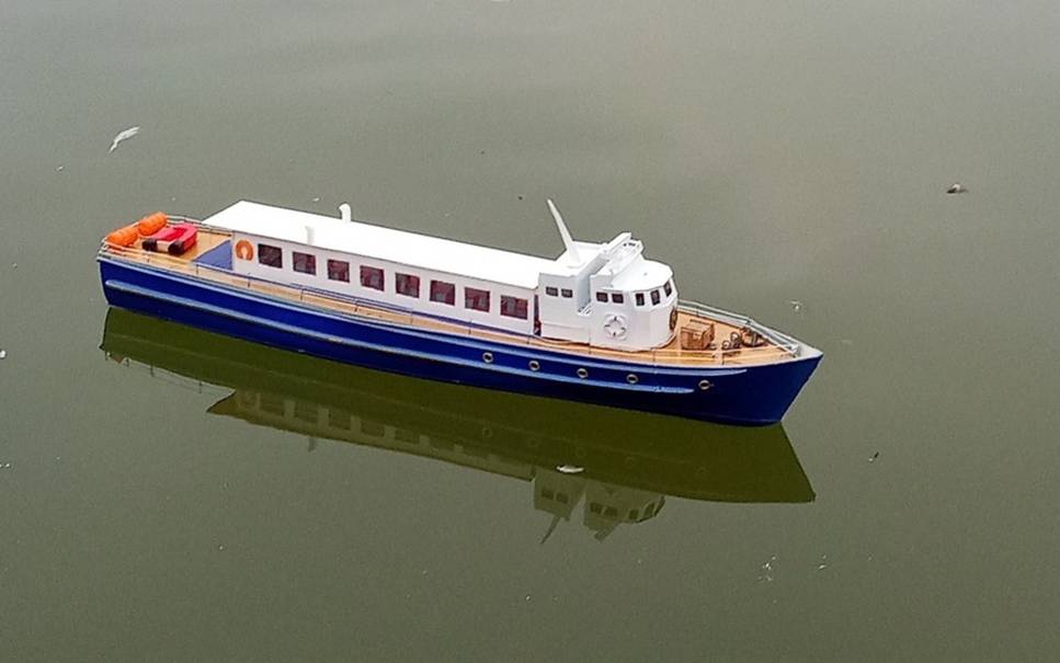 club nautique du luco jardin du Luxembourg Paris pond boat