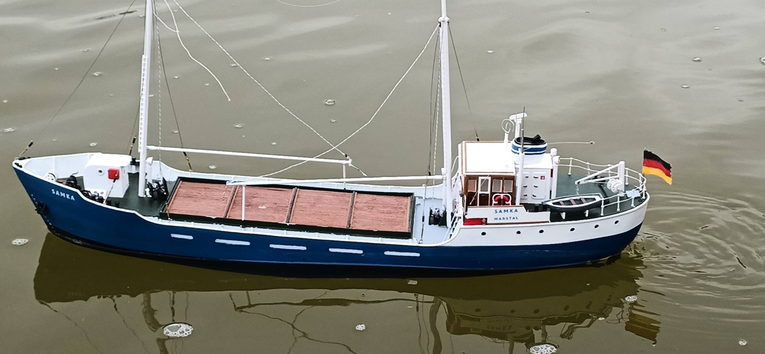 club nautique du luco jardin du Luxembourg Paris pond boat