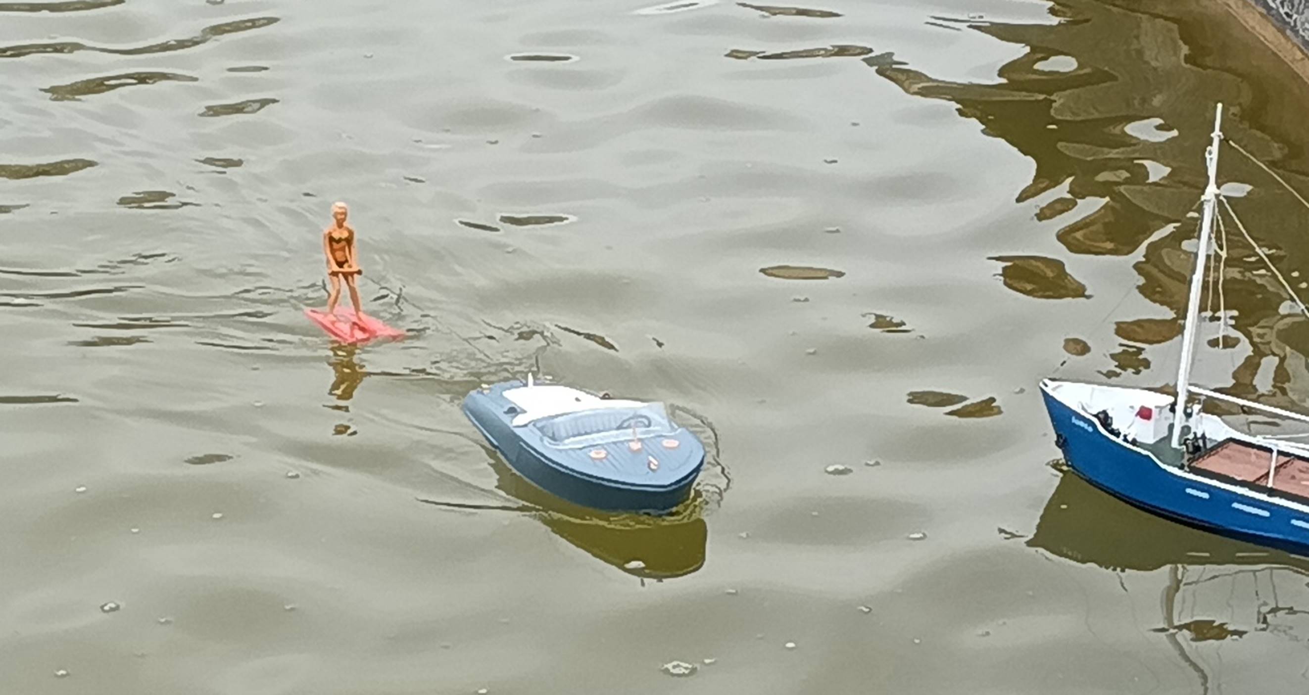 club nautique du luco jardin du Luxembourg Paris pond boat