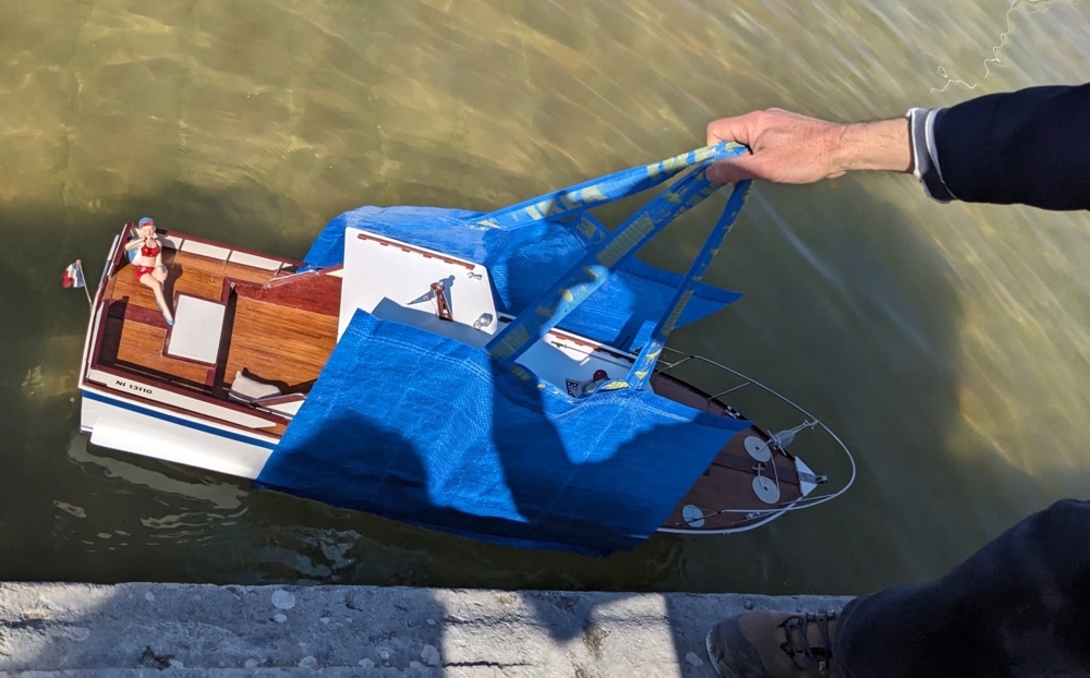 Club nautique du luco jardin du Luxembourg Paris pond boat