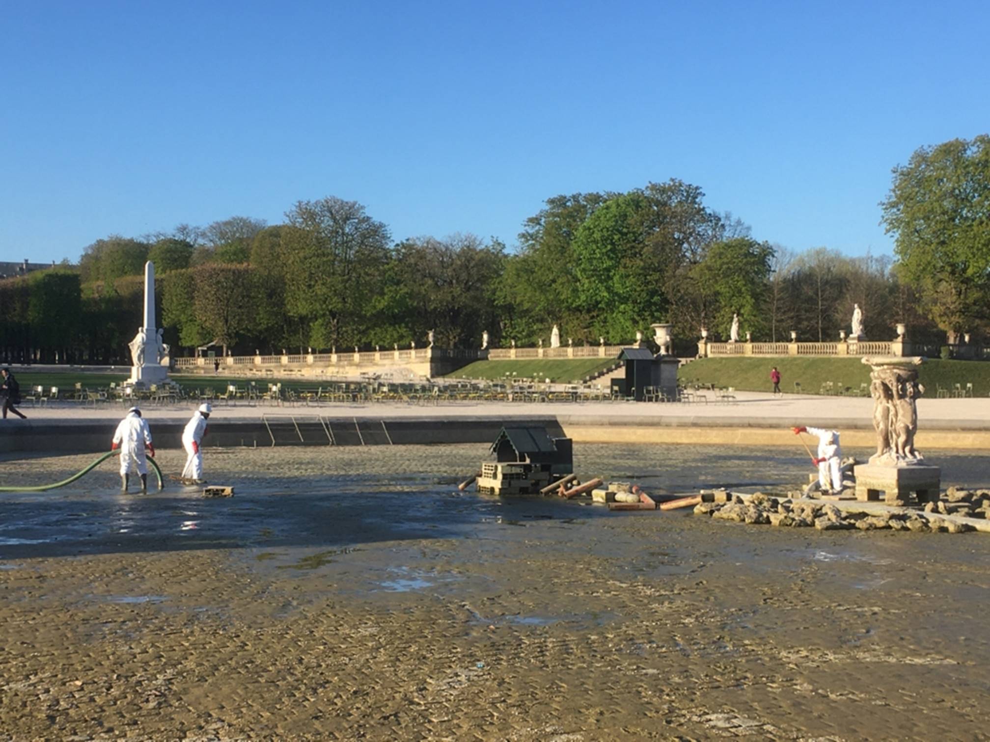 Club nautique du luco jardin du Luxembourg Paris pond boat