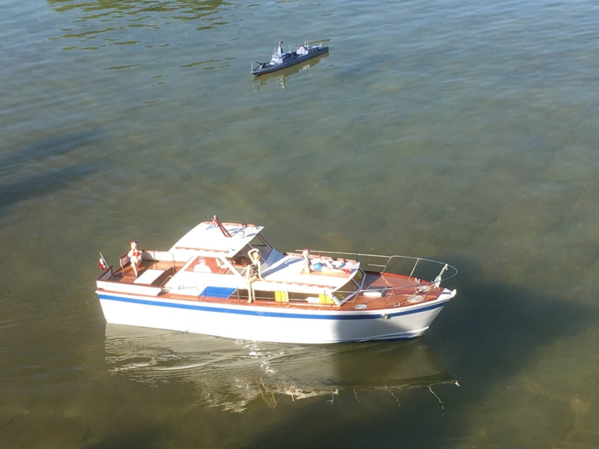 Club nautique du luco jardin du Luxembourg Paris pond boat