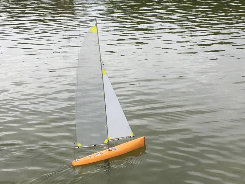 Club nautique du luco jardin du Luxembourg Paris pond boat