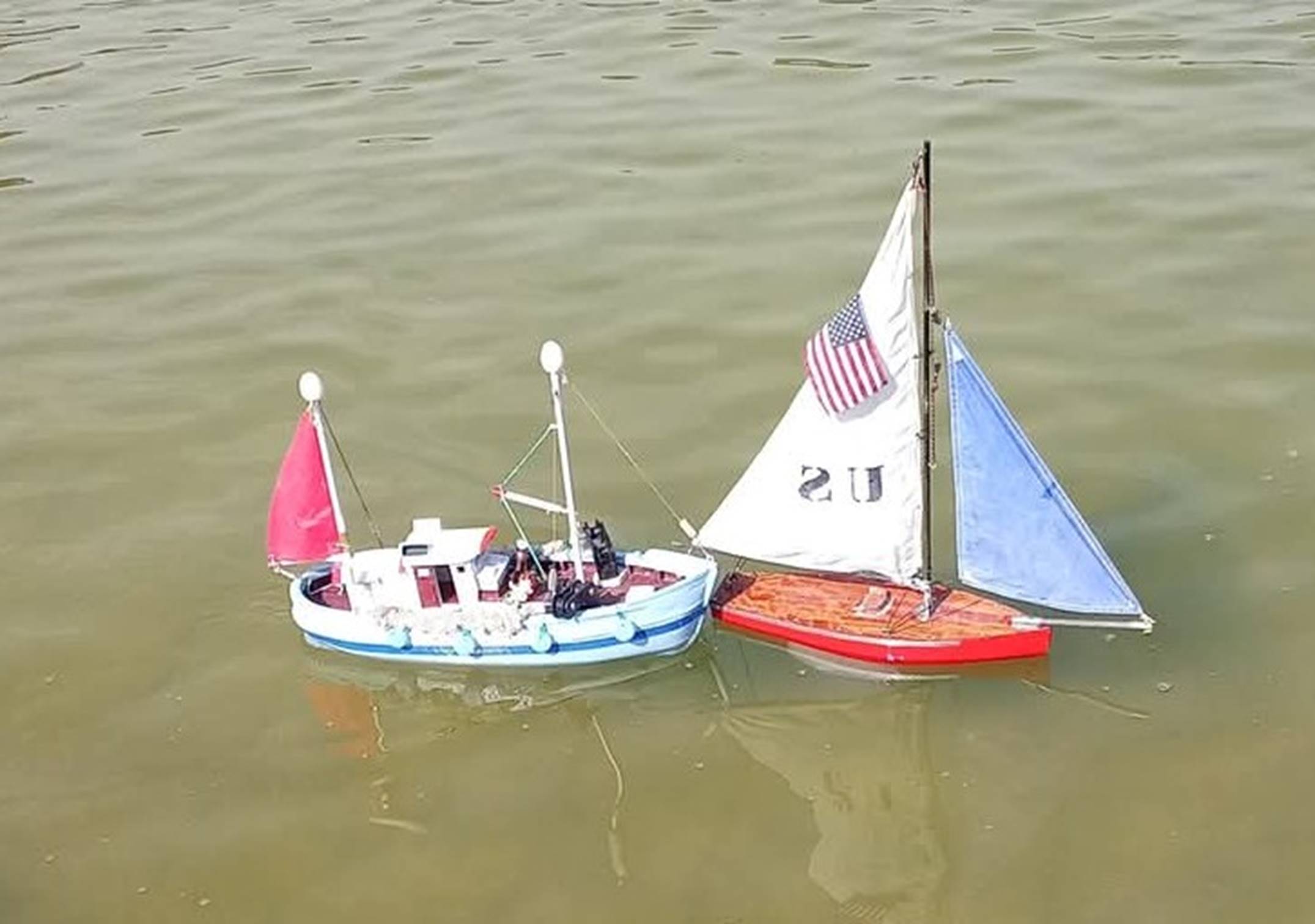 Club nautique du luco jardin du Luxembourg Paris pond boat
