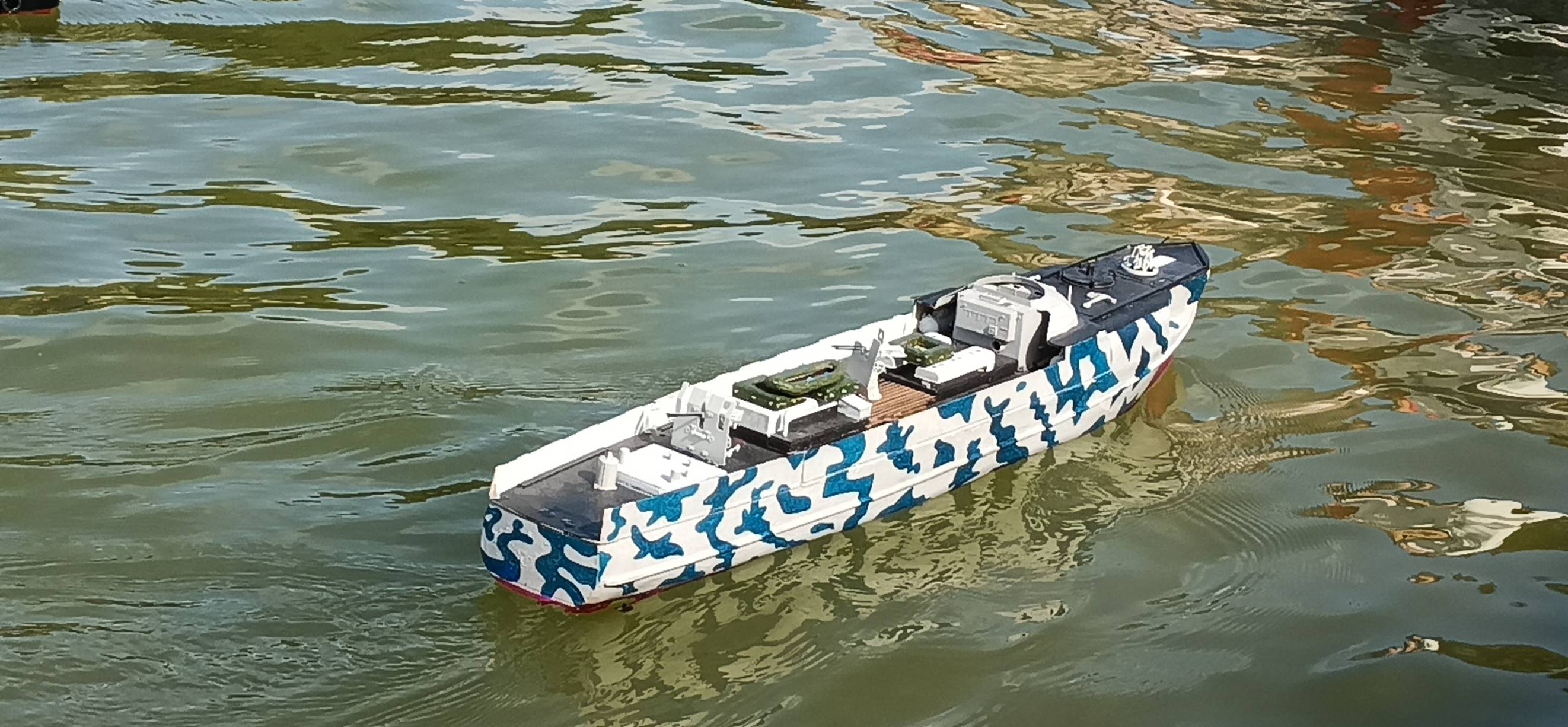 Club nautique du luco jardin du Luxembourg Paris pond boat