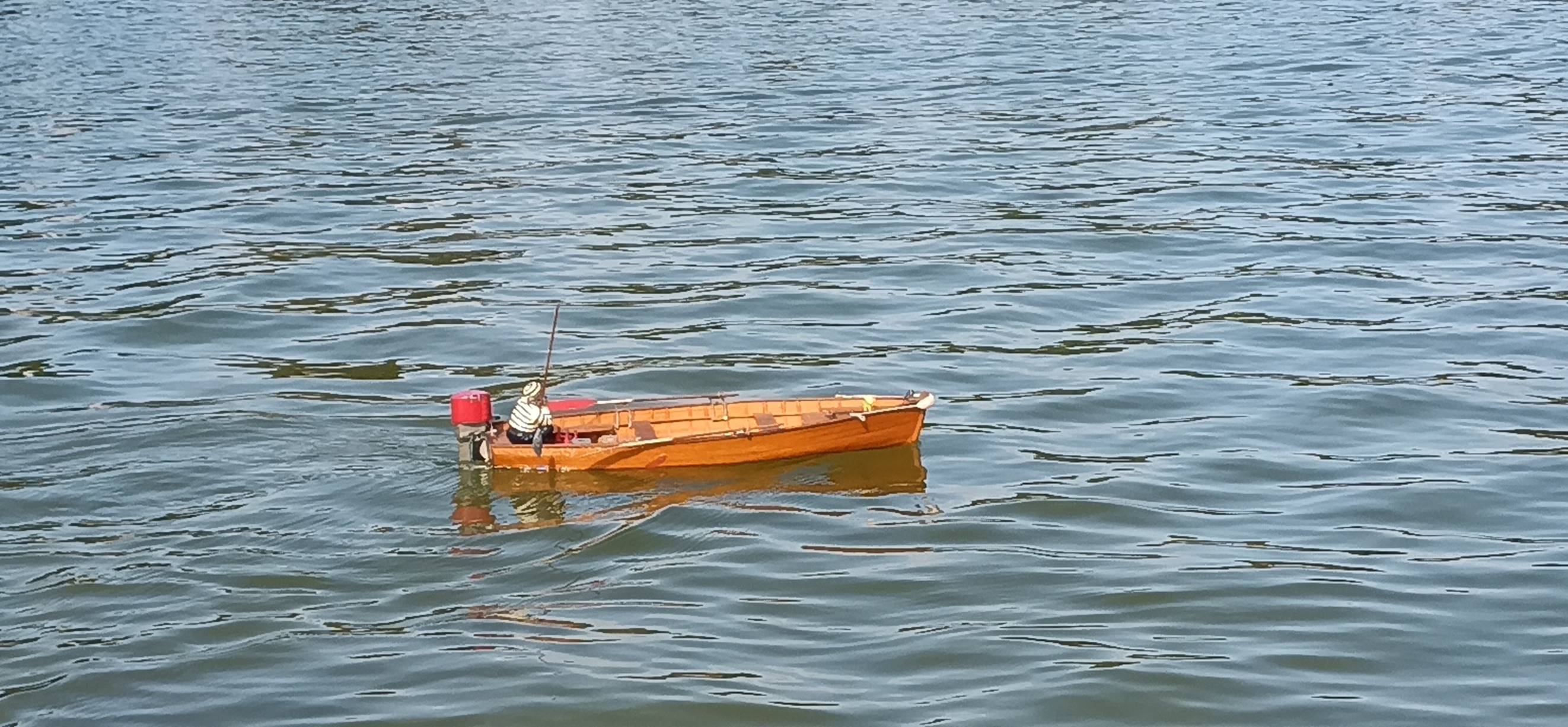 Club nautique du luco jardin du Luxembourg Paris pond boat