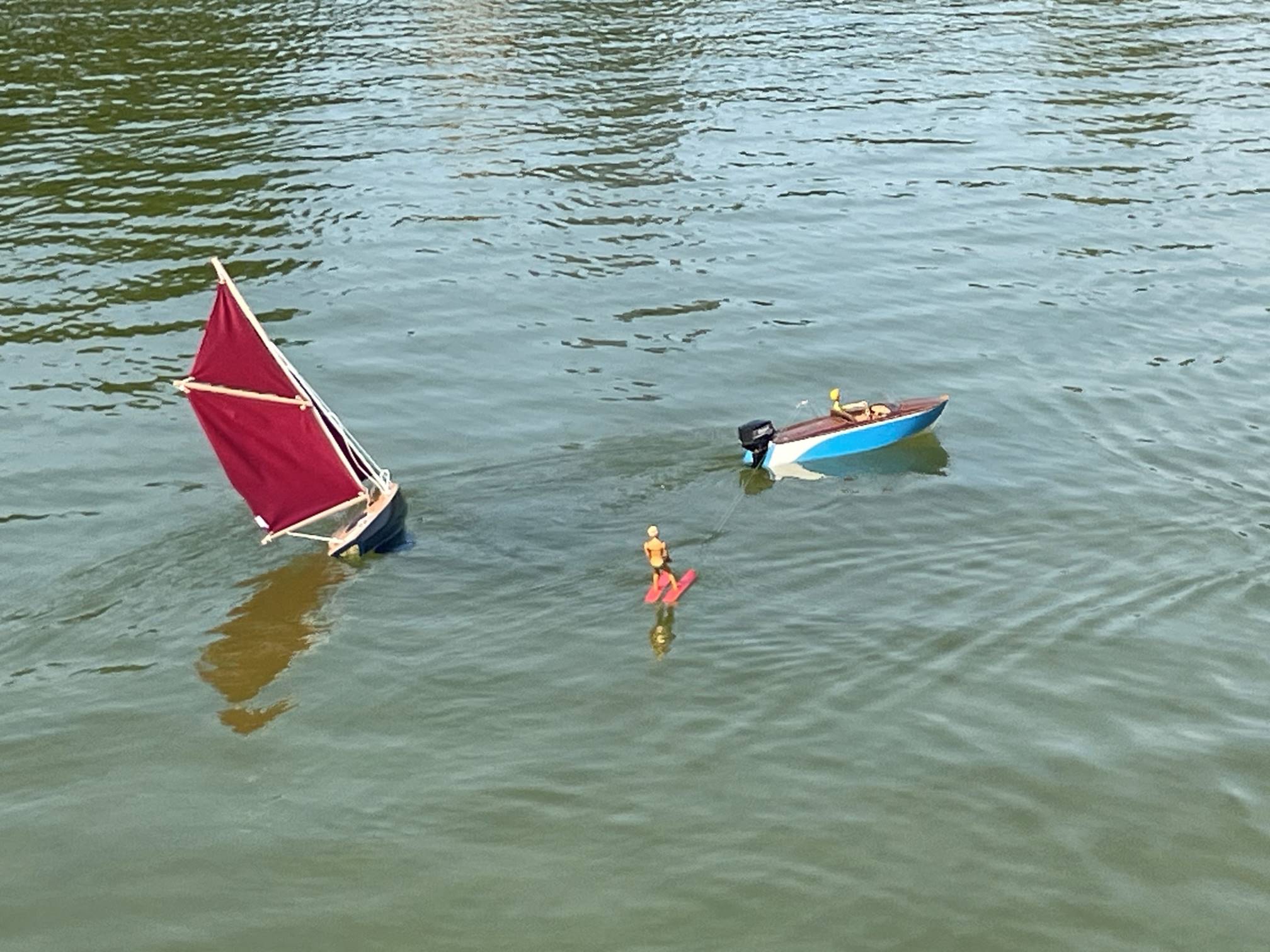 Club nautique du luco jardin du Luxembourg Paris pond boat