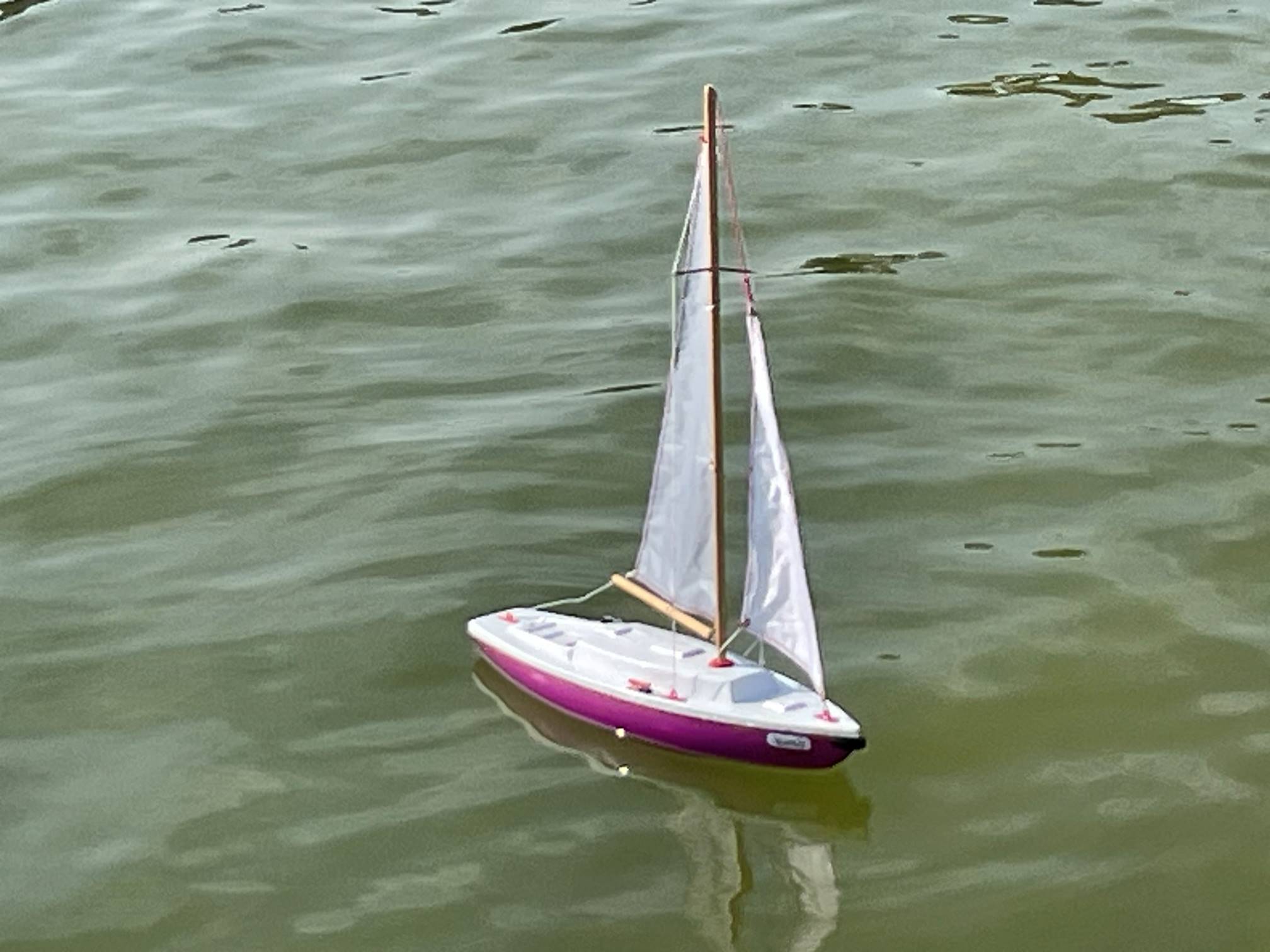 Club nautique du luco jardin du Luxembourg Paris pond boat