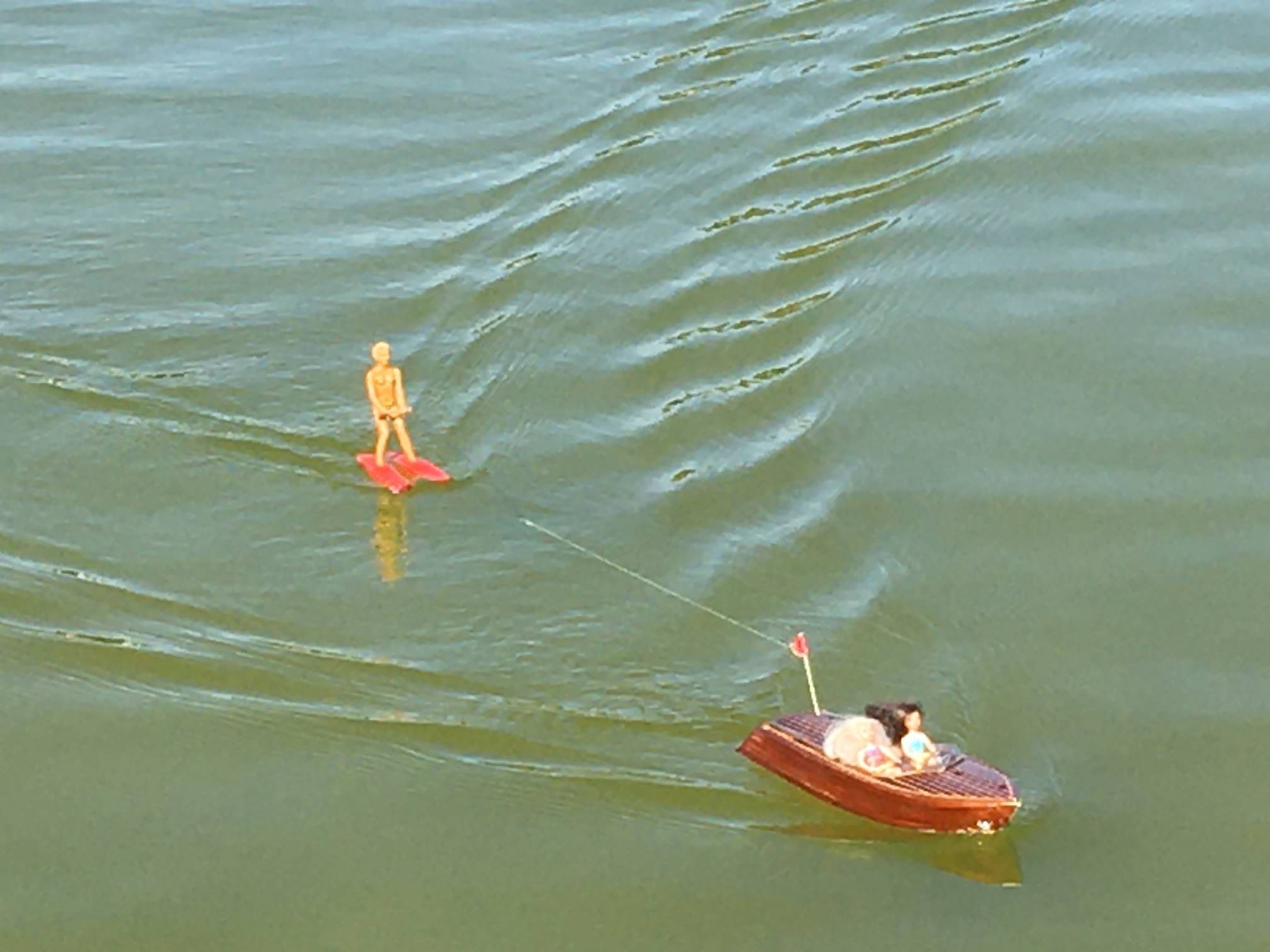 Club nautique du luco jardin du Luxembourg Paris pond boat