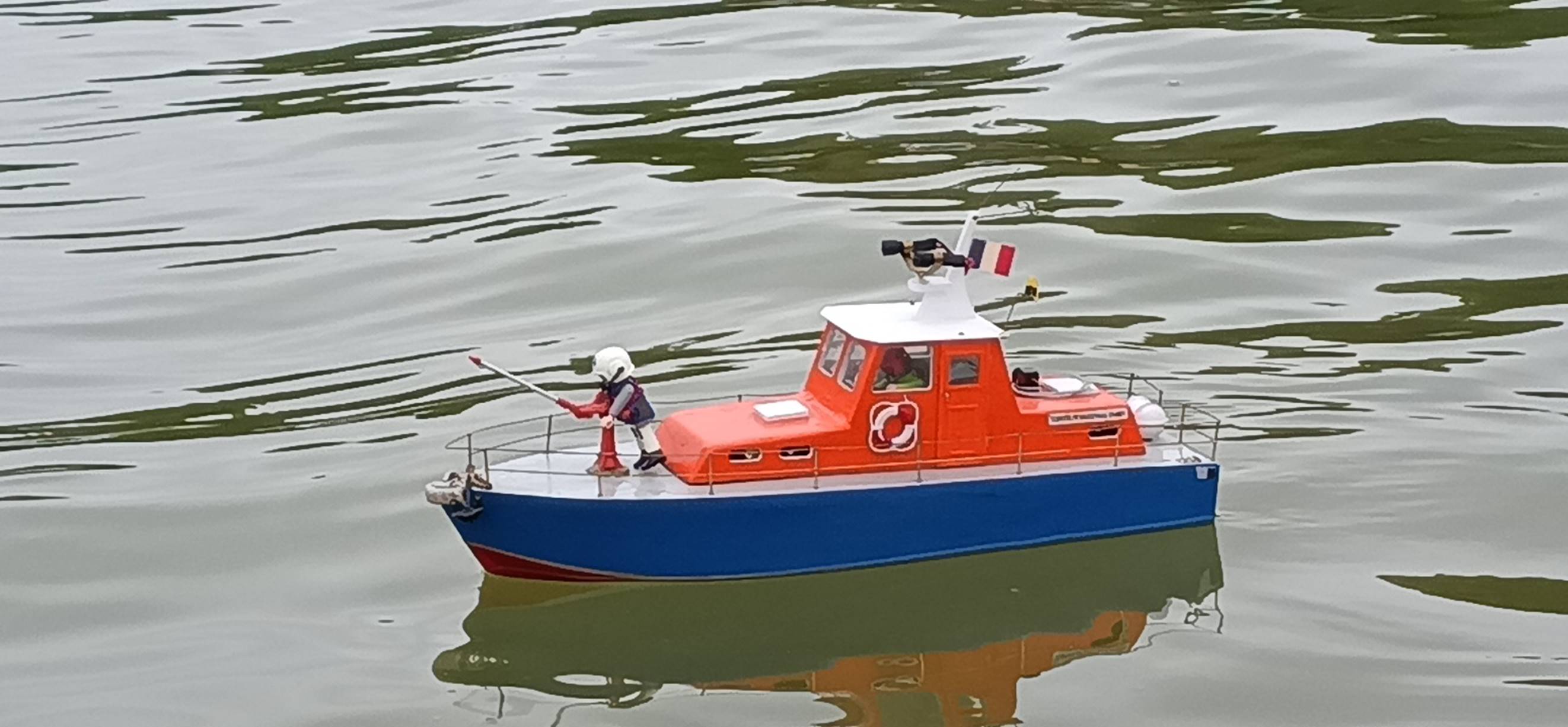 Club nautique du luco jardin du Luxembourg Paris pond boat